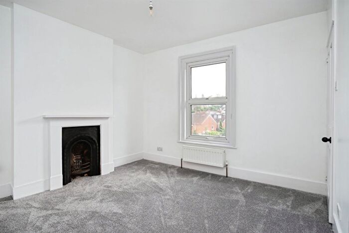 2 Bedroom End Terrace House For Sale In Albion Road, Tunbridge Wells, TN1
