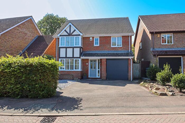 4 Bedroom Detached House For Sale In Henry Burt Way, Burgess Hill, RH15
