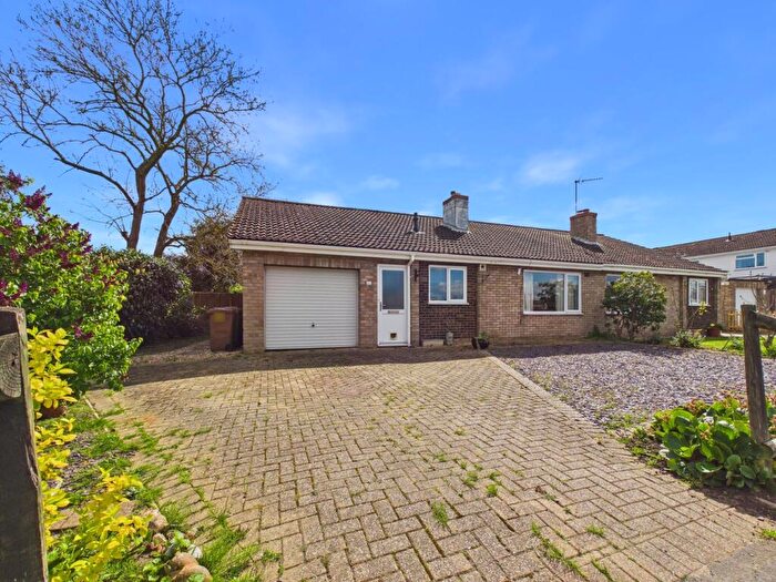 3 Bedroom Semi-Detached Bungalow For Sale In Wimbotsham Road, Downham Market, PE38