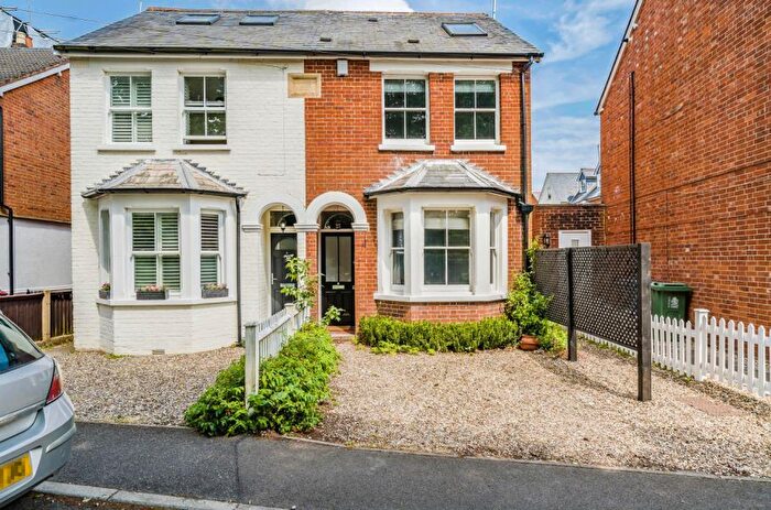 3 Bedroom Semi Detached House For Sale In South Ascot, Berkshire, SL5