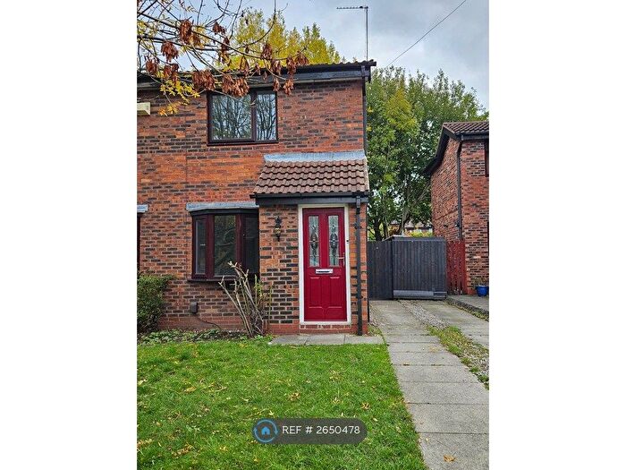 2 Bedroom Semi-Detached House To Rent In Swinbourne Grove, Manchester, M20