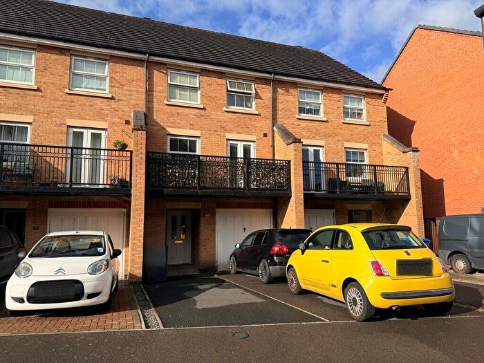 4 Bedroom Town House For Sale In Avalon Drive, Chellaston, DE73