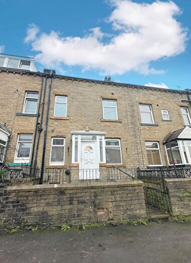 3 Bedroom Terraced House To Rent In Brighton Street, Halifax, HX3