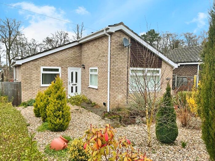 2 Bedroom Detached Bungalow For Sale In Robin Walk, Brandon, IP27