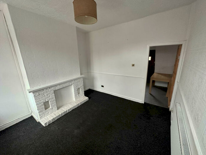 2 Bedroom Terraced House To Rent In Parkfield Avenue, Manchester, M14