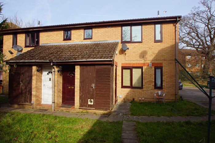 Studio To Rent In Bader Gardens, Cippenham, SL1