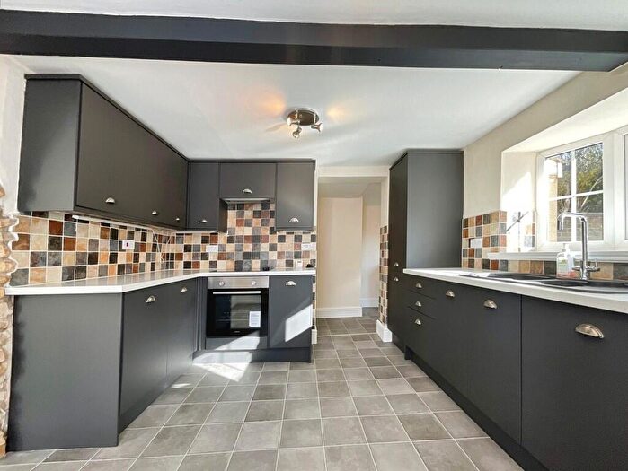 3 Bedroom Cottage To Rent In Chapel Lane, Navenby, LN5