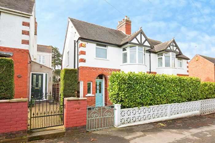 3 Bedroom Semi Detached House For Sale In Church Walk, Atherstone, CV9