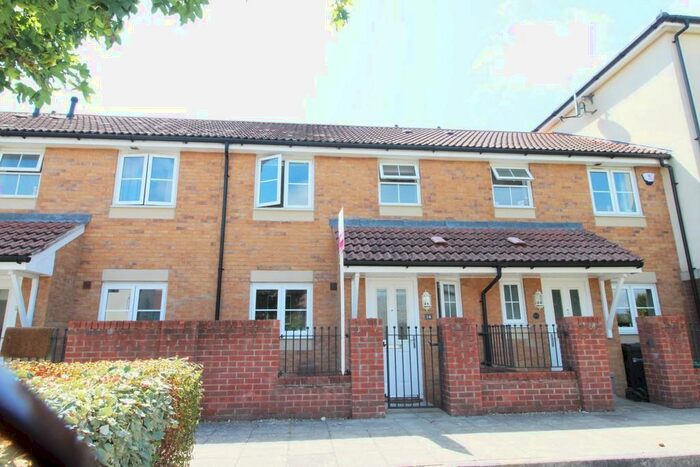 2 Bedroom Terraced House To Rent In Iachino Avenue, Hilsea, PO2