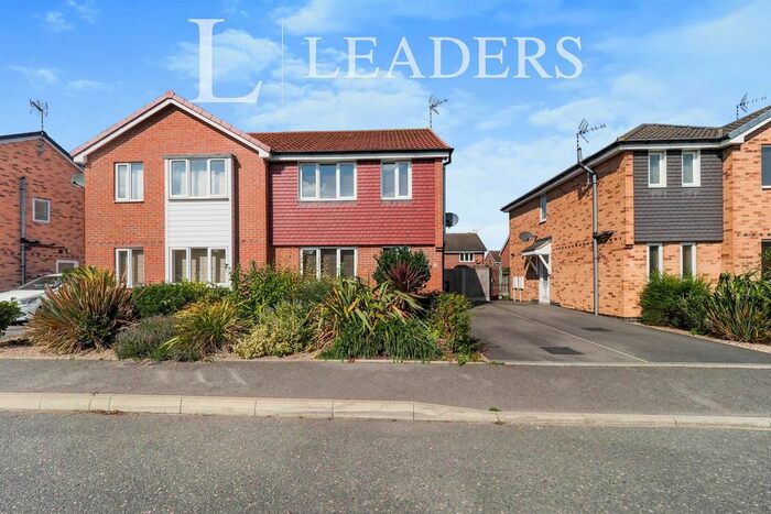 3 Bedroom Semi-Detached House To Rent In Dunbar Close, Long Eaton, NG10