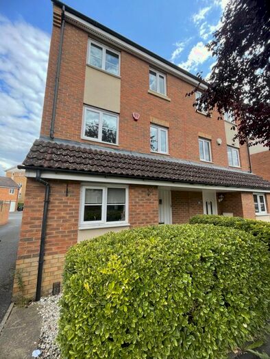 4 Bedroom Terraced House To Rent In Eddington Crescent, Welwyn Garden City, AL7