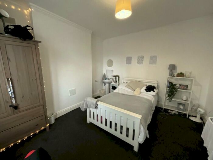 7 Bedroom Terraced House To Rent In Lenton Boulevard, Nottingham, Nottinghamshire, NG7