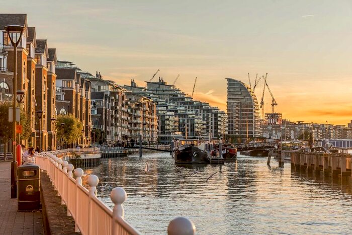 2 Bedroom Flat To Rent In Juniper Drive, London, SW18