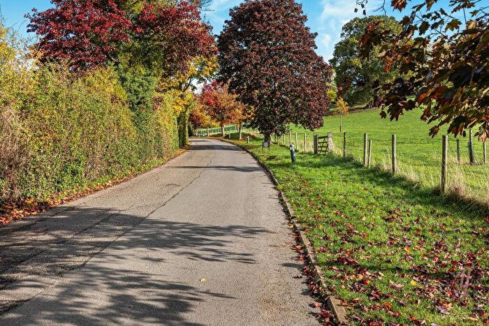 3 Bedroom Terraced House For Sale In Beatrice Webb Lane, Standish, GL10