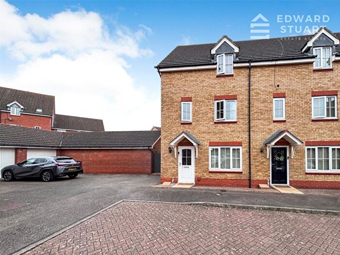 3 Bedroom End Of Terrace House To Rent In Applewood Drive, Hampton Hargate, Peterborough, Cambridgeshire, PE7