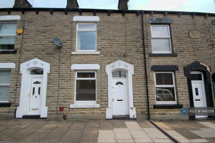 2 Bedroom Terraced House To Rent In Siddal Street, Shaw, Oldham, OL2