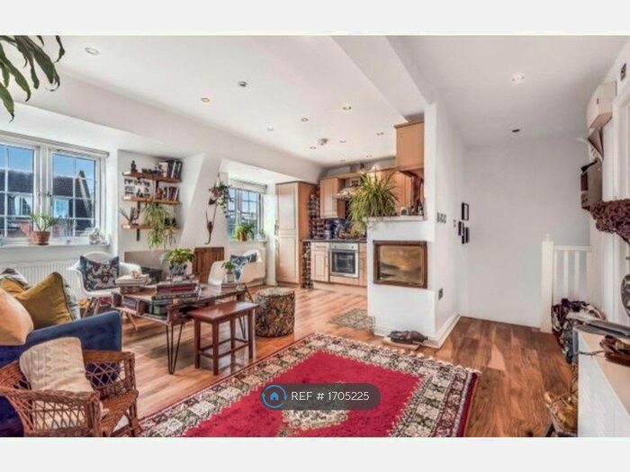 2 Bedroom Flat To Rent In Rye Lane, London, SE15