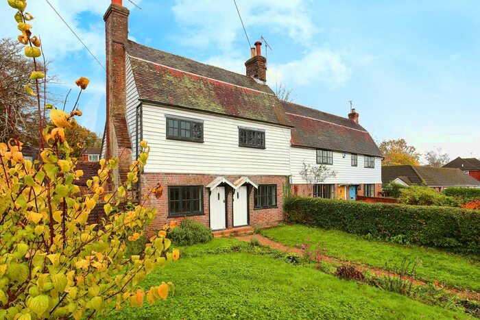 3 Bedroom End Of Terrace House For Sale In Back Road, Sandhurst, Cranbrook, TN18