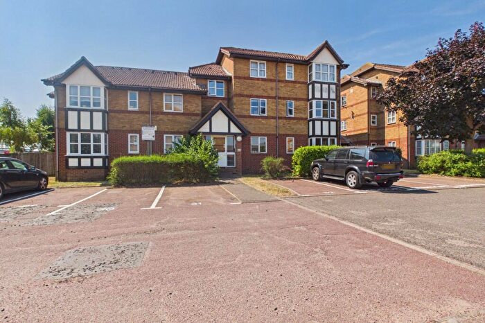1 Bedroom Apartment To Rent In St. Edmunds Road, Dartford, Kent, DA1