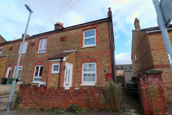 2 Bedroom End Of Terrace House To Rent In Mount Road, Braintree, CM7
