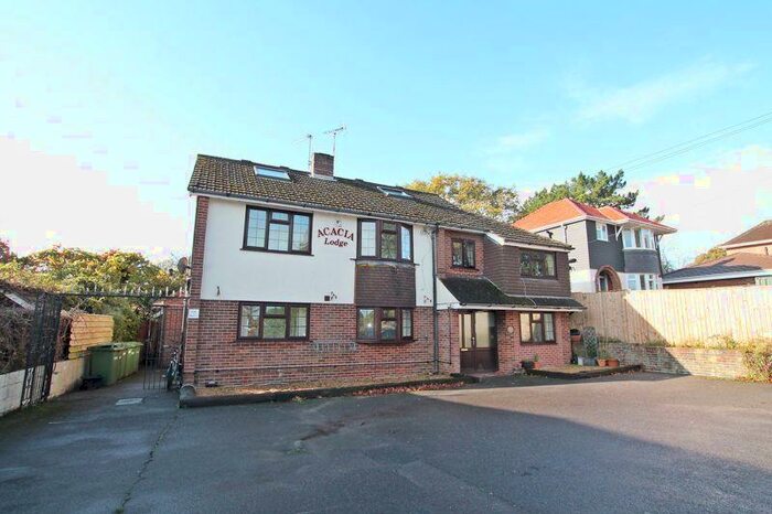 1 Bedroom Flat To Rent In Providence Hill, Bursledon, SO31