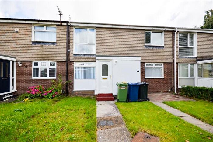 2 Bedroom Flat To Rent In Lichfield Way, Fellgate, NE32