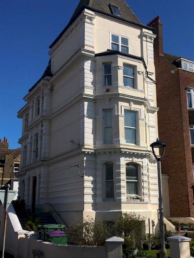 2 Bedroom Flat To Rent In Castle Hill Avenue, Folkestone, CT20