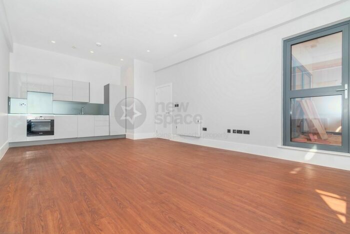 1 Bedroom Flat To Rent In Infinity Heights, Kingsland Road, Haggerston, E8