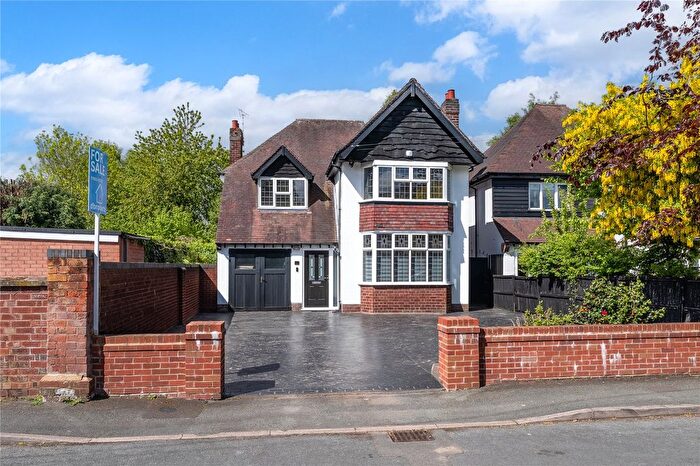 4 Bedroom Detached House For Sale In Riley Crescent, Wolverhampton, West Midlands, WV3