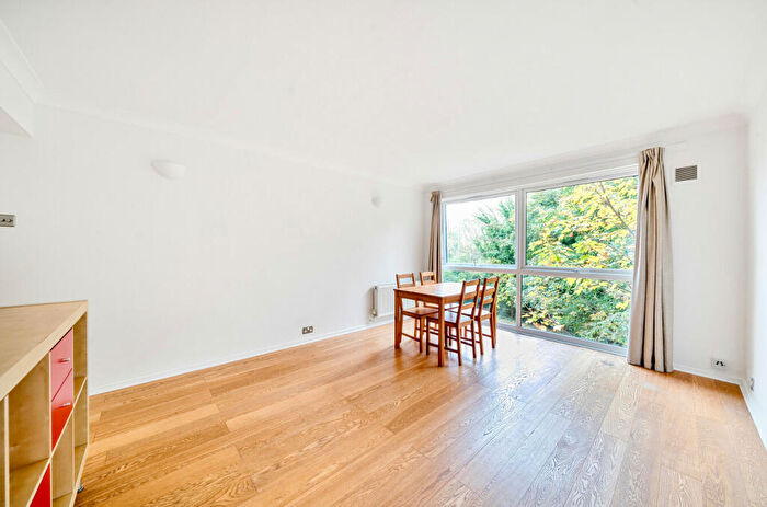 1 Bedroom Apartment To Rent In Jameson Lodge, Shepherds Hill, Highgate, N6
