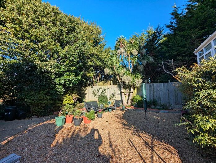 2 Bedroom Flat For Sale In Sandown Road, Shanklin, PO37