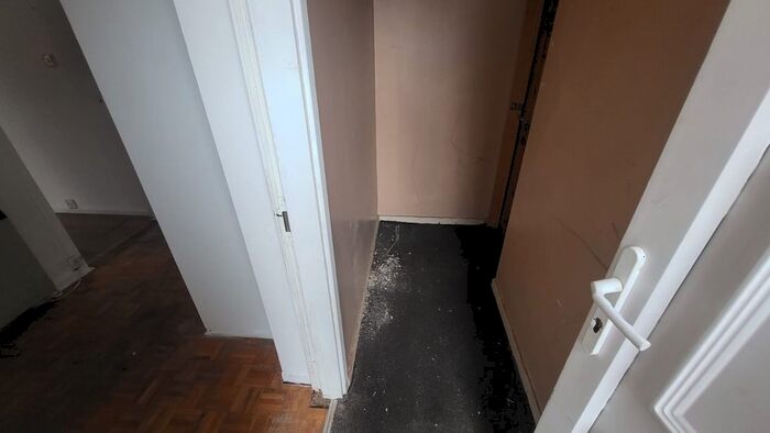 2 Bedroom Flat To Rent In Councillor Lane, Cheadle, SK8