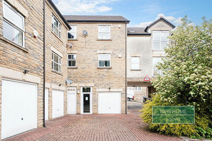 2 Bedroom Flat For Sale In Bank Road, Lancaster, LA1