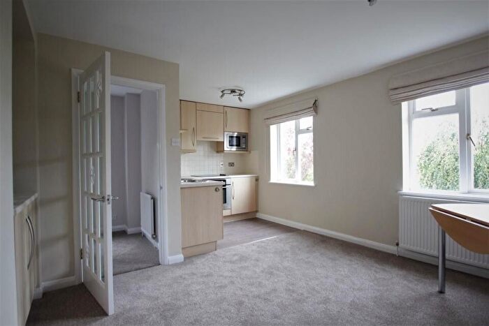 1 Bedroom Flat To Rent In A Reading Road, Pangbourne, Reading, RG8