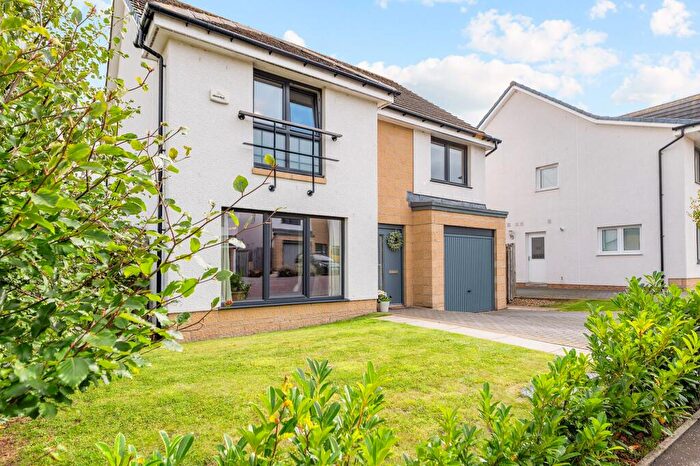 4 Bedroom Detached House For Sale In Alder Place, Auchterarder, PH3