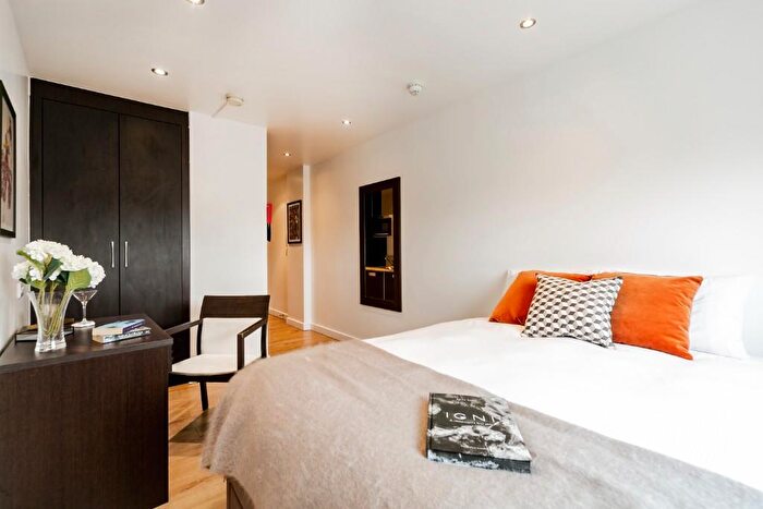 Studio To Rent In , Kilburn High Road, London, NW6