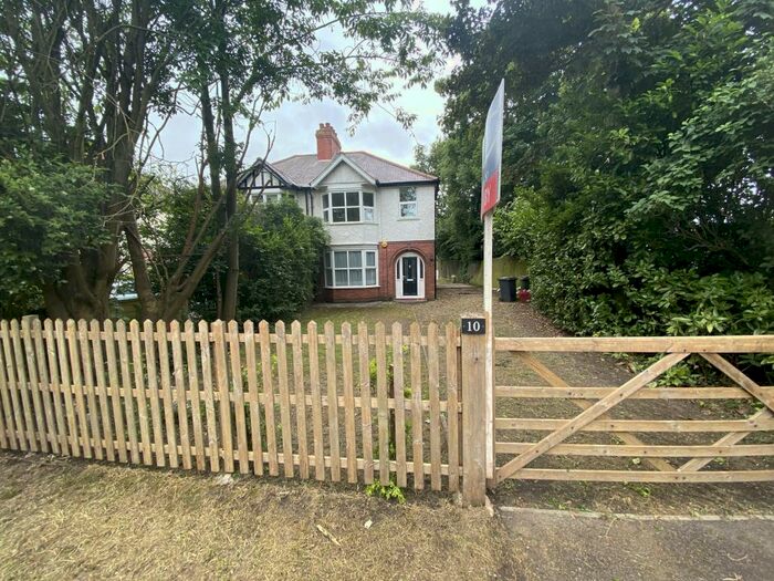 3 Bedroom House To Rent In Greenhill Road, Coalville, Leicestershire, LE67