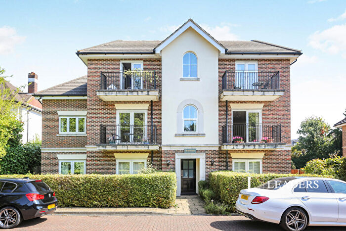 2 Bedroom Flat To Rent In Woodview, South Hill Road, Bromley, BR2