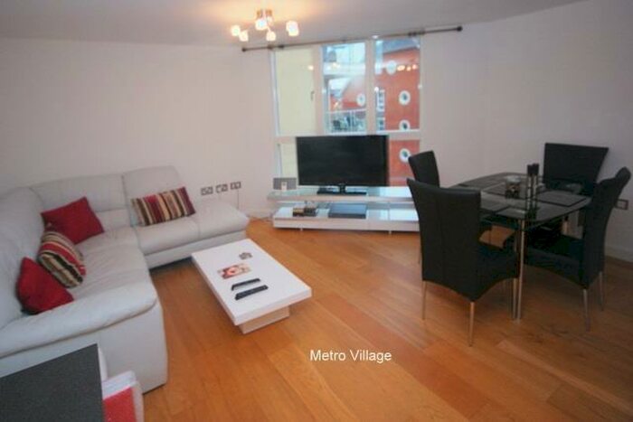 2 Bedroom Apartment To Rent In Water Gardens Square, Canada Water, London, Greater London, SE16