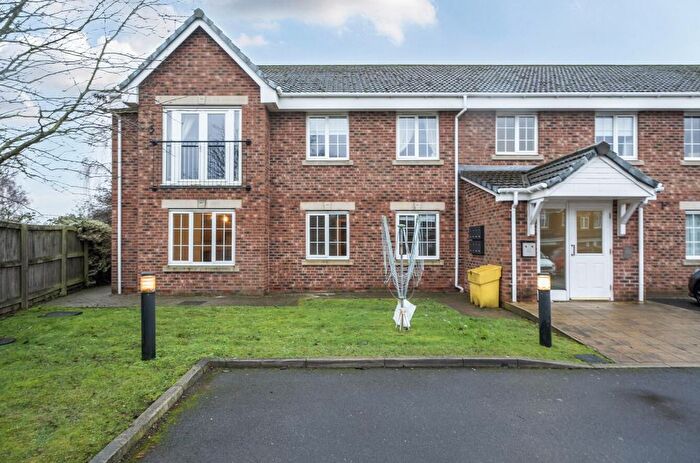 2 Bedroom Flat For Sale In Moat Way, Brayton, Selby, YO8