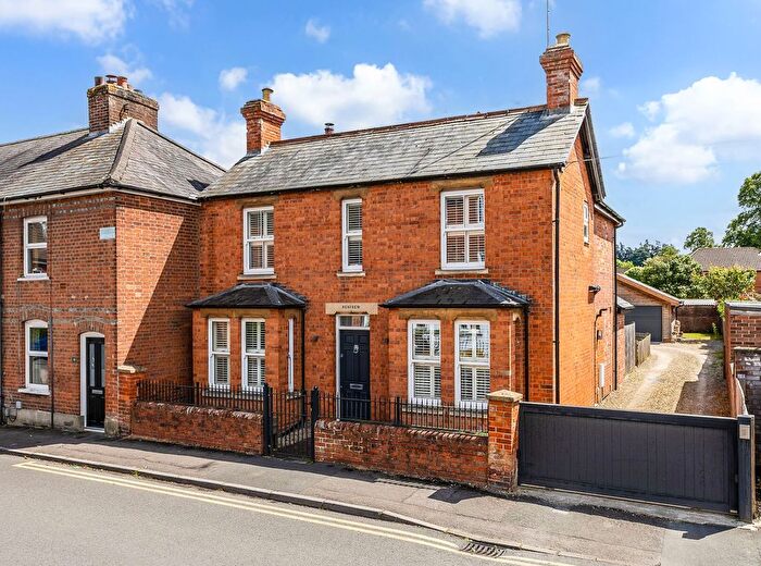 3 Bedroom Detached House For Sale In York Road, Newbury, RG14