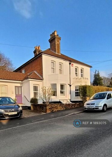 1 Bedroom Maisonette To Rent In High Path Road, Guildford, GU1