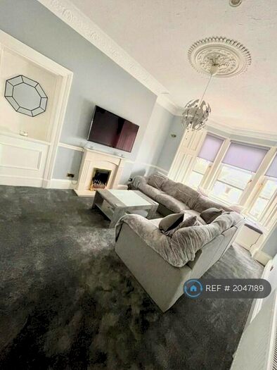 2 Bedroom Flat To Rent In St. Johns Road, Gourock, PA19