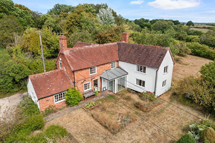 4 Bedroom Detached House For Sale In Dingleside, Yarnold Lane, Bournheath, Worcestershire, B61