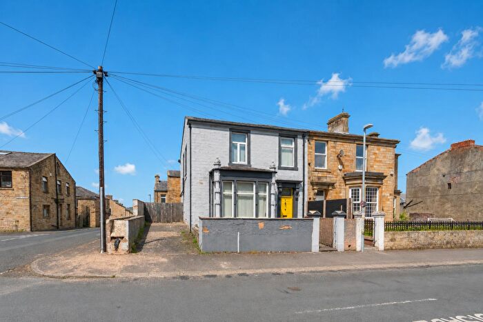 6 Bedroom End Of Terrace House For Sale In Carlton Road, Burnley, BB11