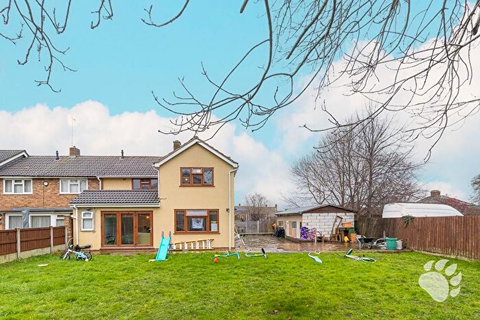 5 Bedroom Terraced House For Sale In Chittock Mead, Basildon, SS14