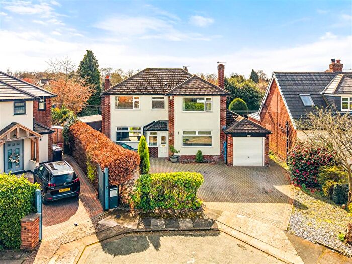 4 Bedroom Detached House For Sale In Winchester Drive, Sale, M33