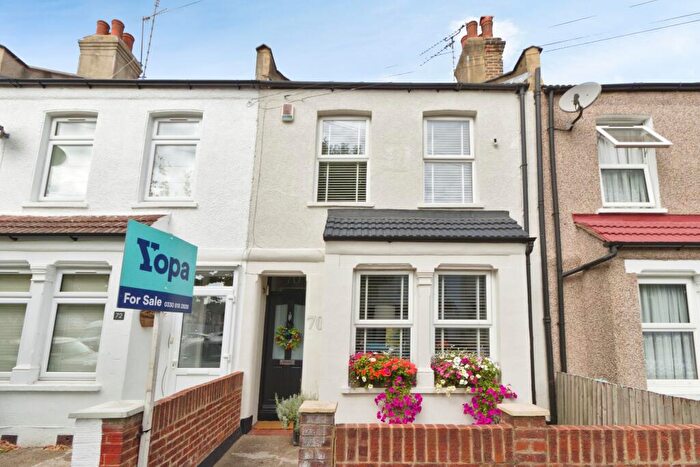 3 Bedroom Terraced House For Sale In Flaxton Road, London, SE18