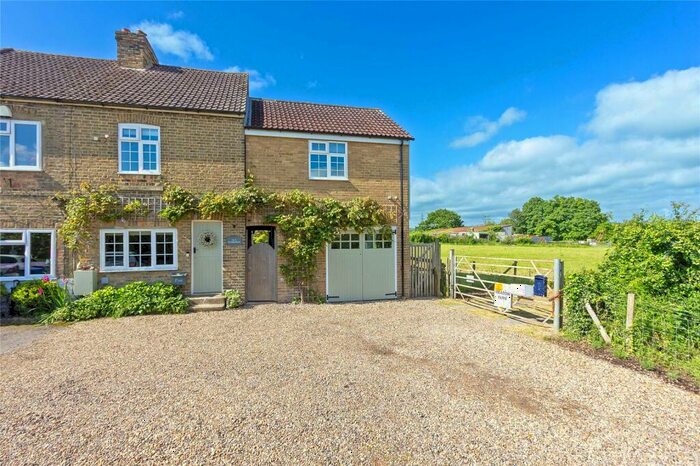 4 Bedroom End Of Terrace House For Sale In Pond Farm Road, Borden, Sittingbourne, ME9