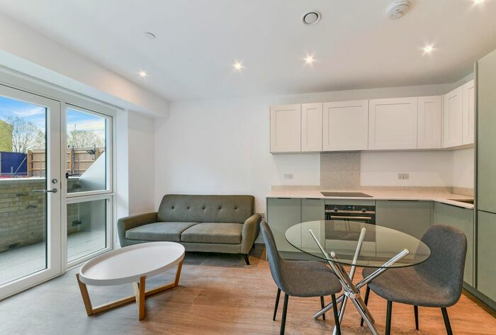 Studio To Rent In Galleria House, Royal Eden Docks, London, E16